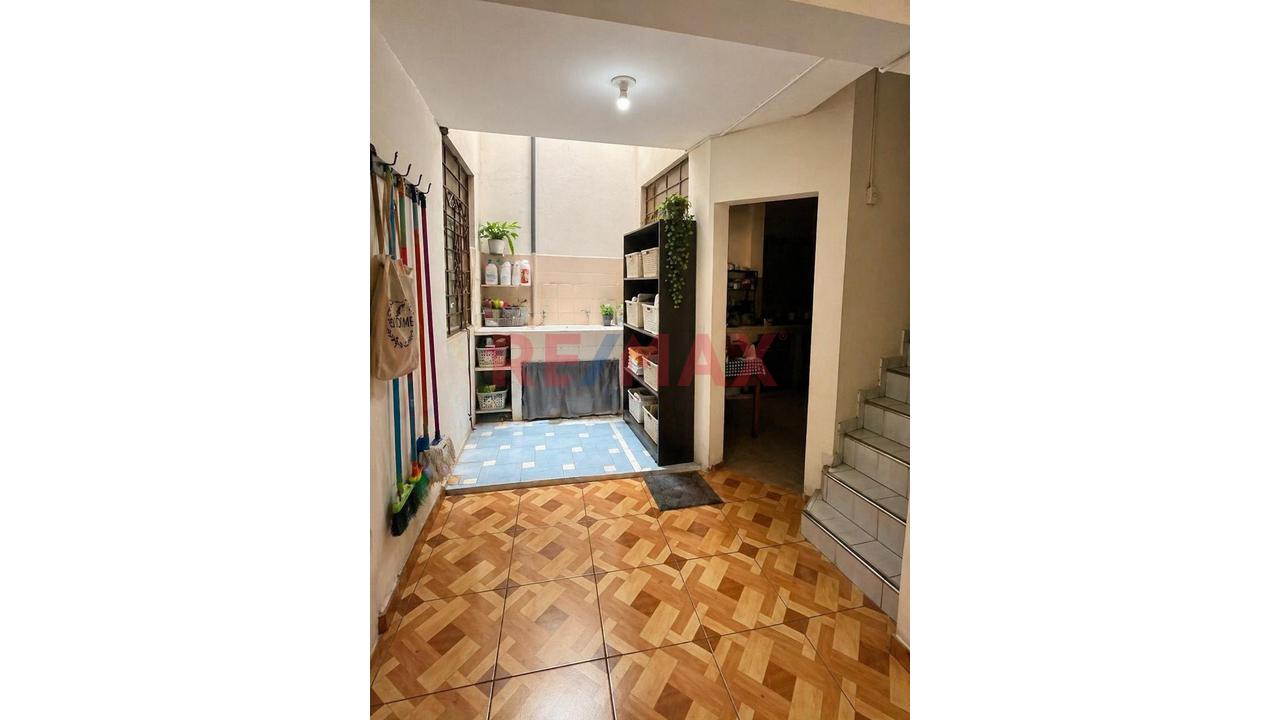 Se Vende Casa En Horacio Zevallos - Ate - 8