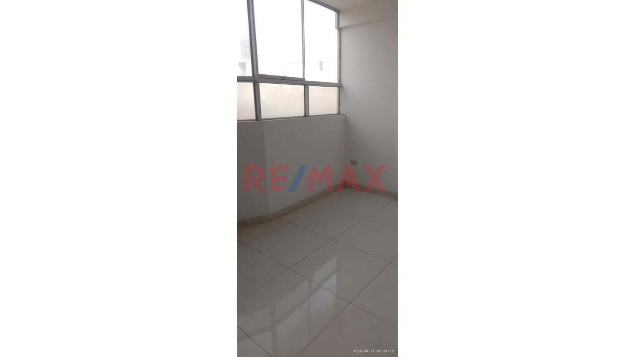 Se Alquila Departamento - 4