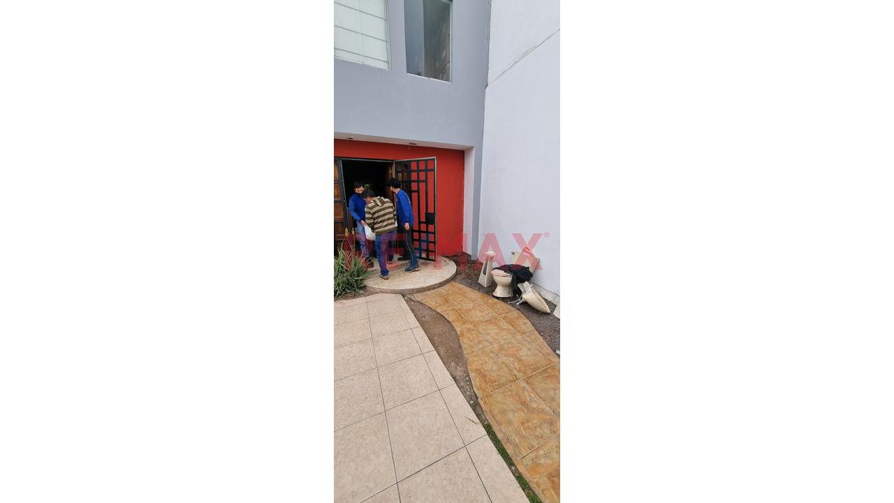 Casa En Miraflores Para Remodelar En Ubicación Estratégica - 16