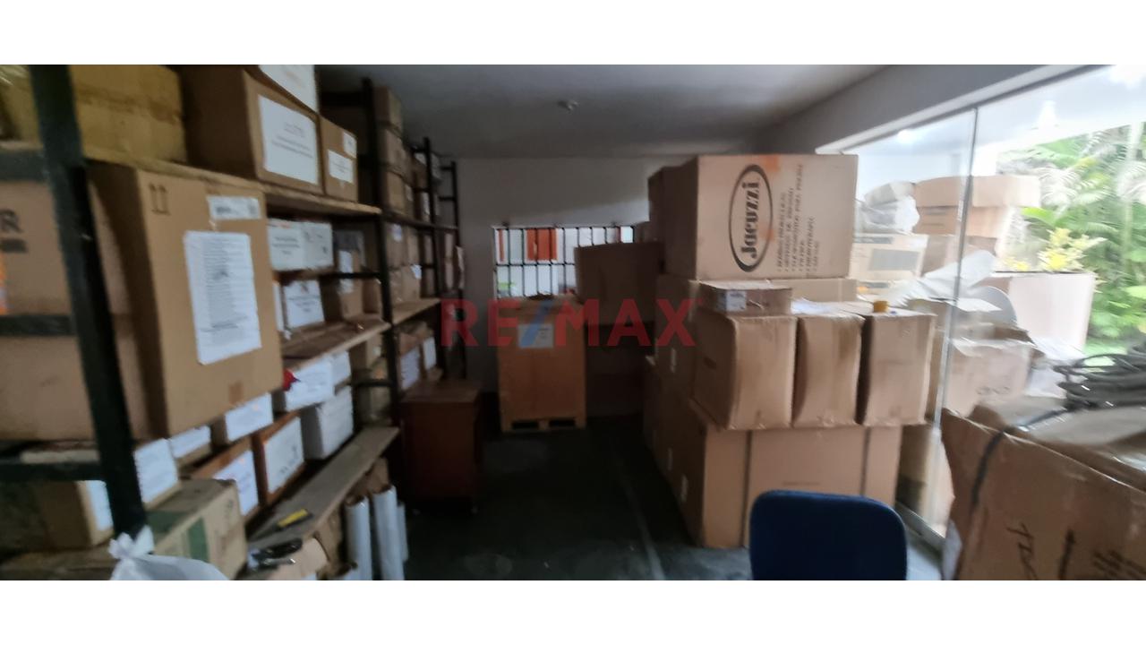 Casa En Miraflores Para Remodelar En Ubicación Estratégica - 14