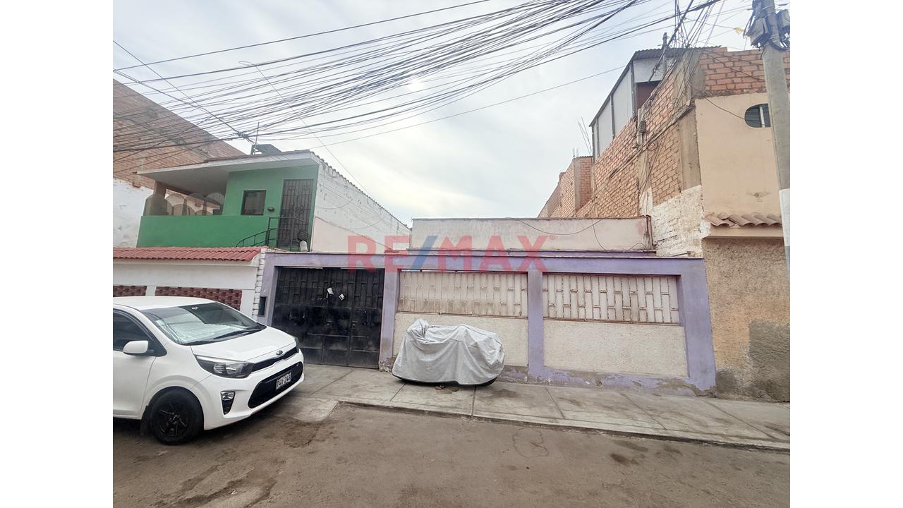 Venta Casa Como Terreno En Chorrillos - Gran Oportunidad De Inversión — foto 3