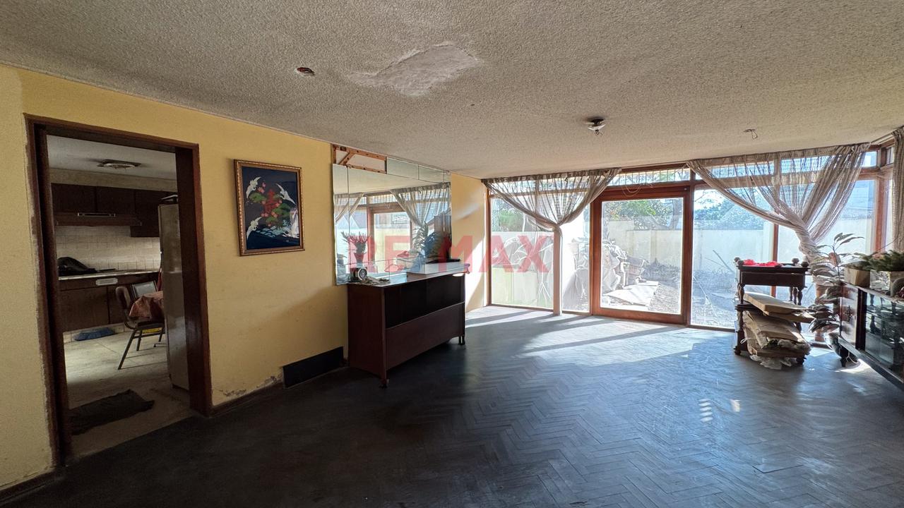 Venta De Casa En Esquina En Av. José Gálvez Barrenechea– Urb. Corpac, San Isidro - 9