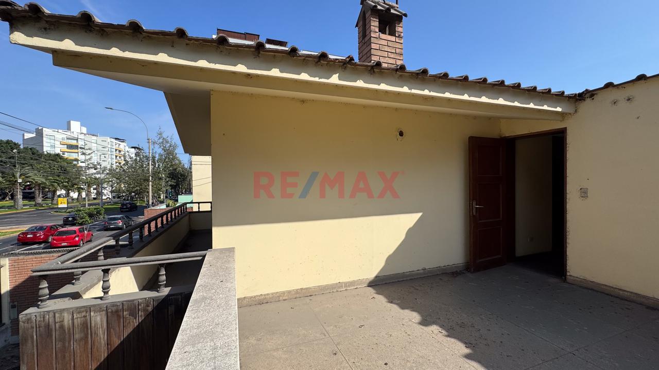 Venta De Casa En Esquina En Av. José Gálvez Barrenechea– Urb. Corpac, San Isidro - 14