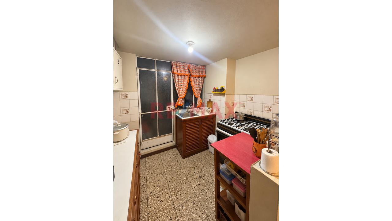 Excelente Oportunidad Se Vende Departamento 1Er Piso En Urb. Adepa - Jlbyr — foto 2