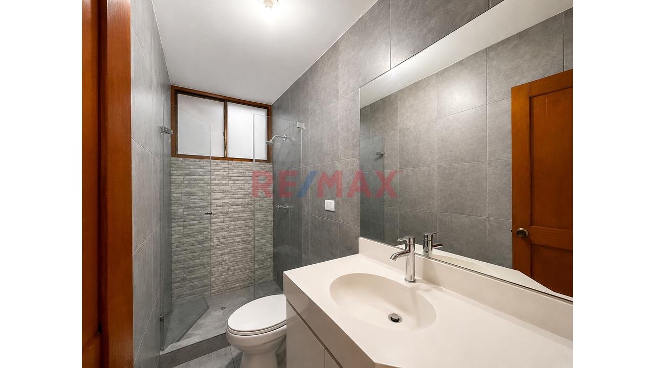 Departamento En Venta En San Isidro Con Cochera Cerca Al Óvalo Gutiérrez - 12