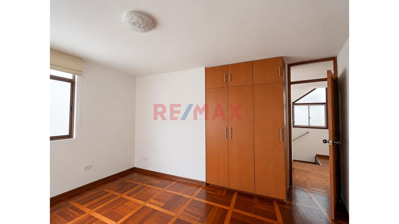 Departamento En Venta En San Isidro Con Cochera Cerca Al Óvalo Gutiérrez - 13