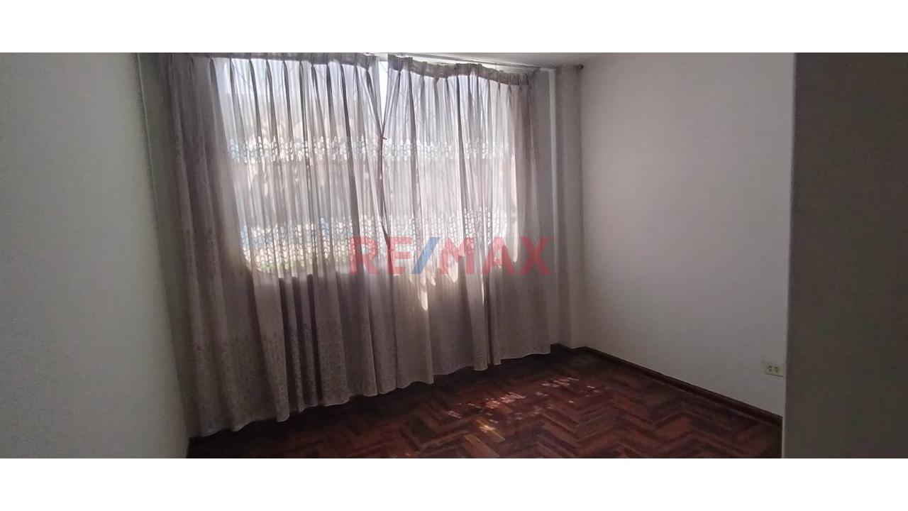 Departamento Amplio En 2 Do. Piso  Sin Mantenimiento En La Mejor Zona De Los Olivos - Villa Sol — foto 10