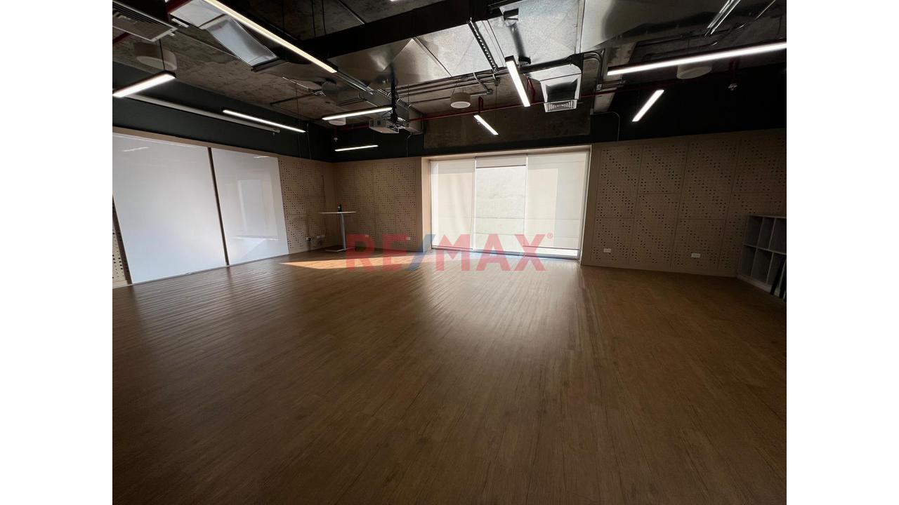 Vendo Oficinas En El Piso 24 De Exclusivo Edificio More - Santiago De Surco 🏢💵 - 2