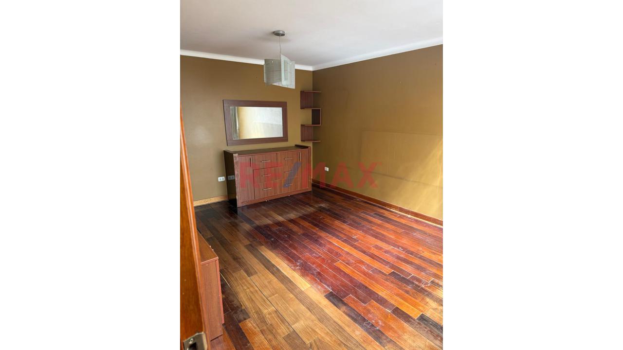 Alquiler De Linda Casa Ideal Para Empresas - Puno - 15
