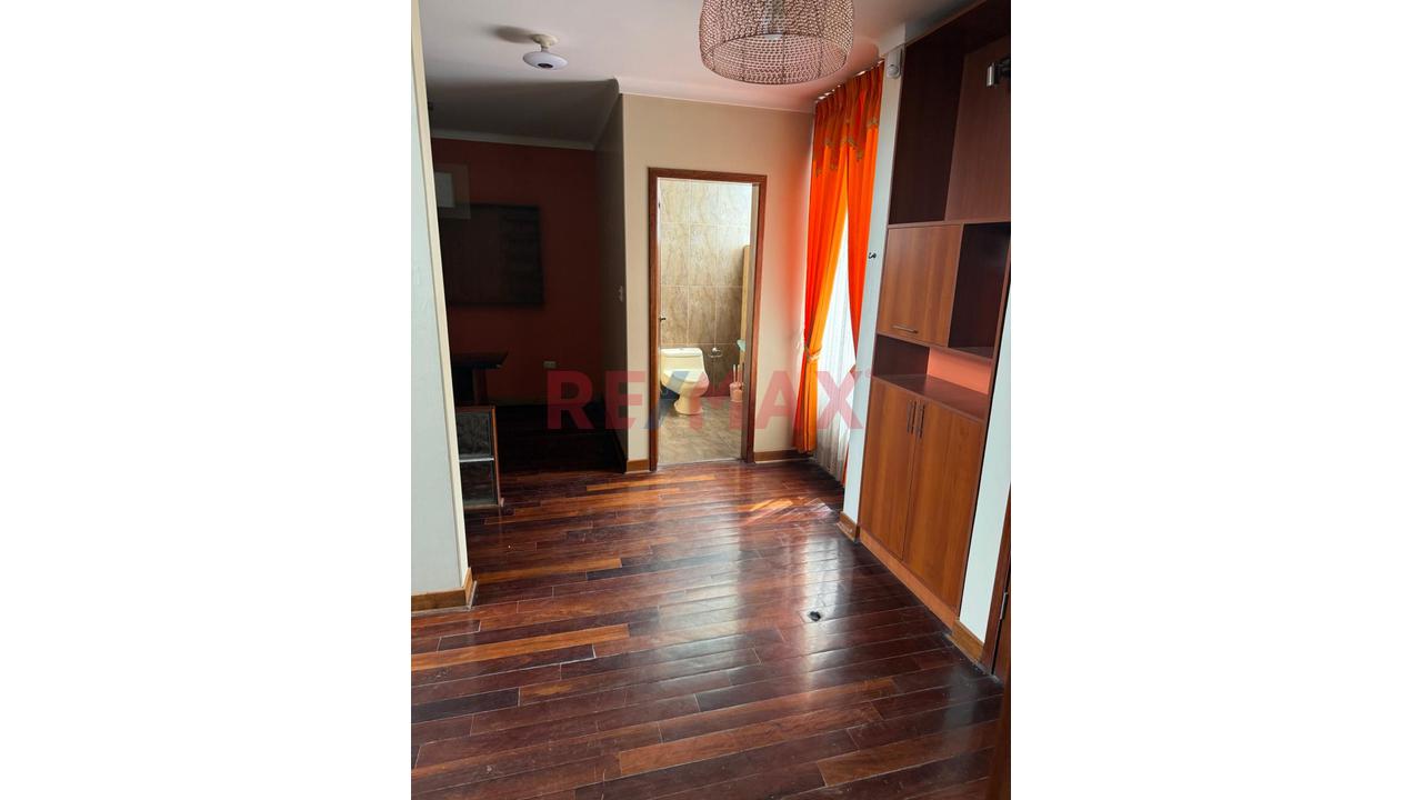 Alquiler De Linda Casa Ideal Para Empresas - Puno - 6