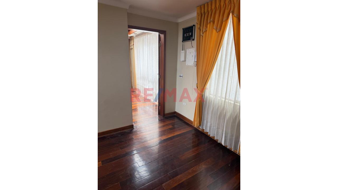 Alquiler De Linda Casa Ideal Para Empresas - Puno - 14