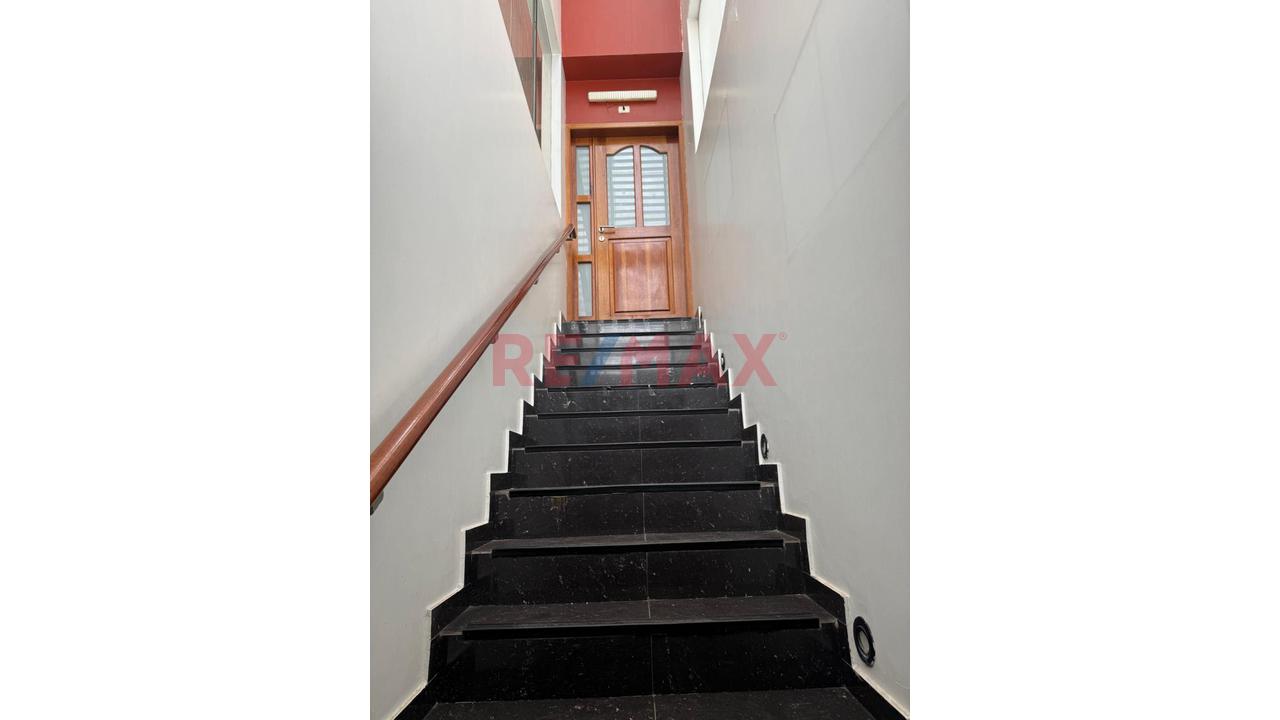Alquiler De Linda Casa Ideal Para Empresas - Puno - 3