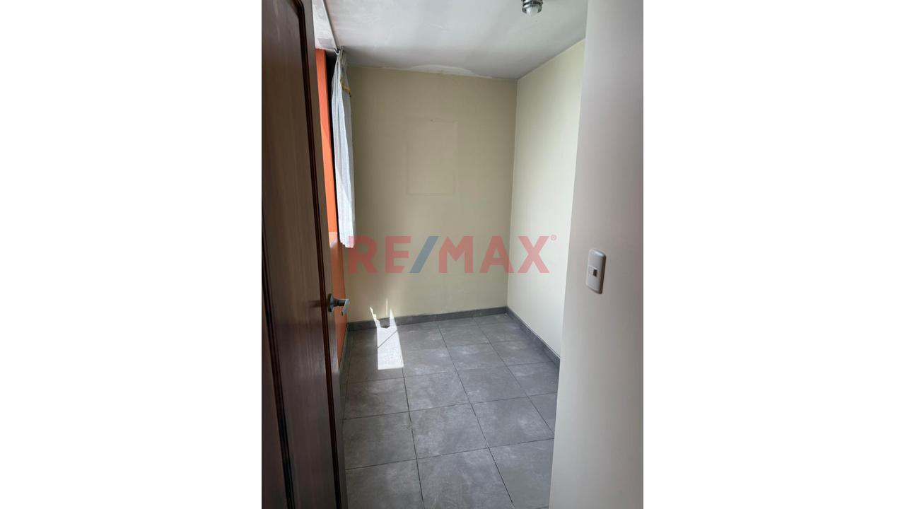 Alquiler De Linda Casa Ideal Para Empresas - Puno - 20