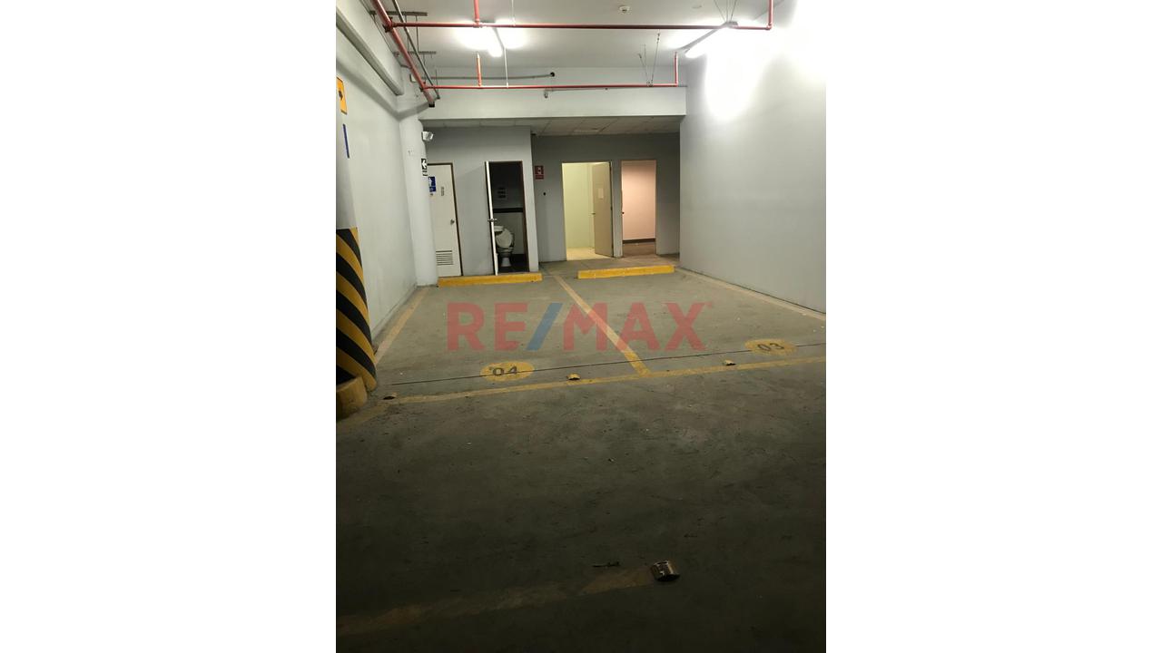 Edificio Multiproposito Equipado En Venta  En La Zona Mas Comercial De Miraflores - 4