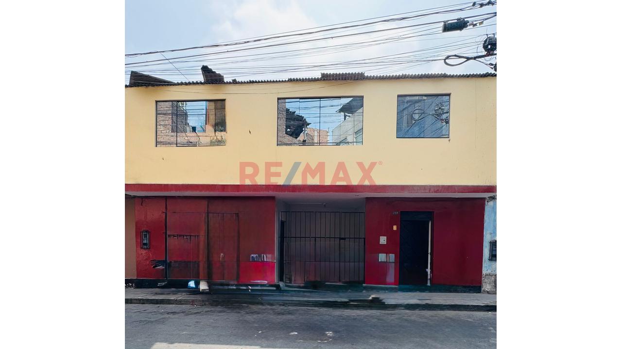 Casa Dos Pisos Muy Buena Ubicacion En Zona Centrica De San Martin De Porres — foto 2