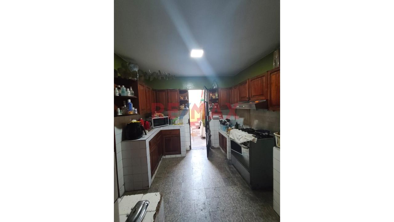 Venta Casa En Salamanca Urb Los Recaudadores *** At 200M2 + Cochera - 11