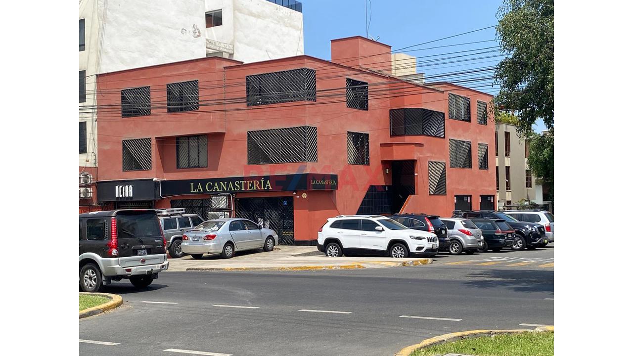 Santiago De Surco - Terreno En Venta 293.39 M2 En Las Gardenias — foto 5