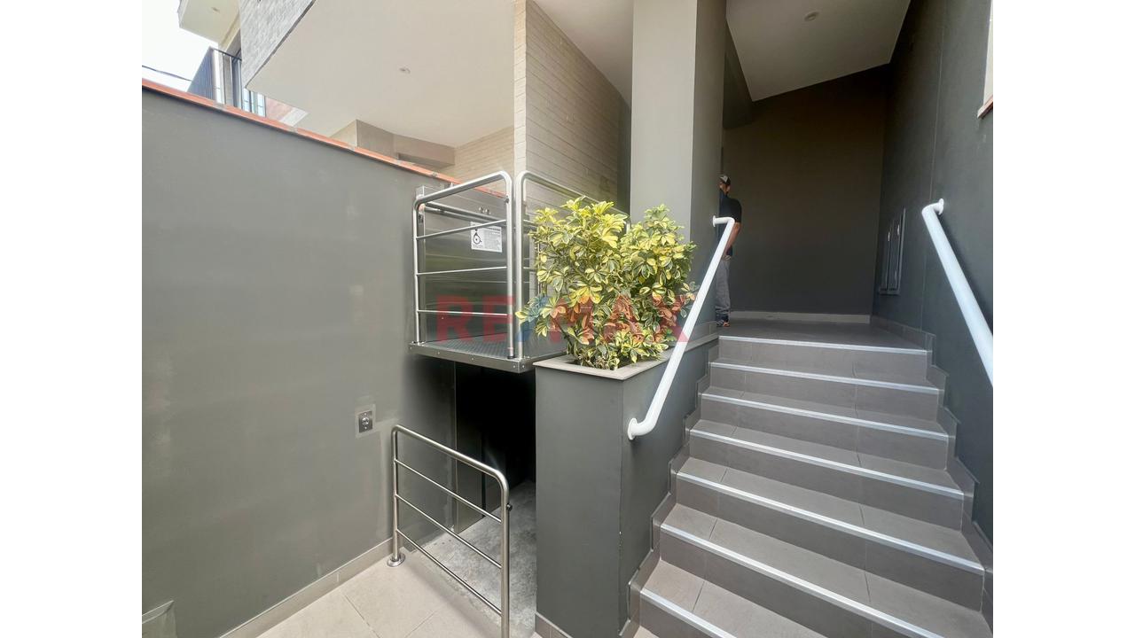 Tríplex En Venta – Salamanca De Monterrico, Ate - Limite San Borja. - 19
