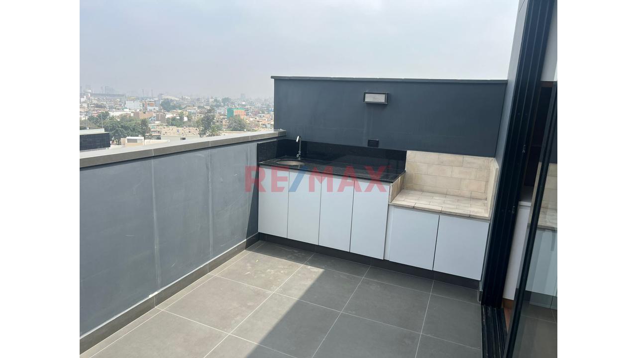 Tríplex En Venta – Salamanca De Monterrico, Ate - Limite San Borja. - 14