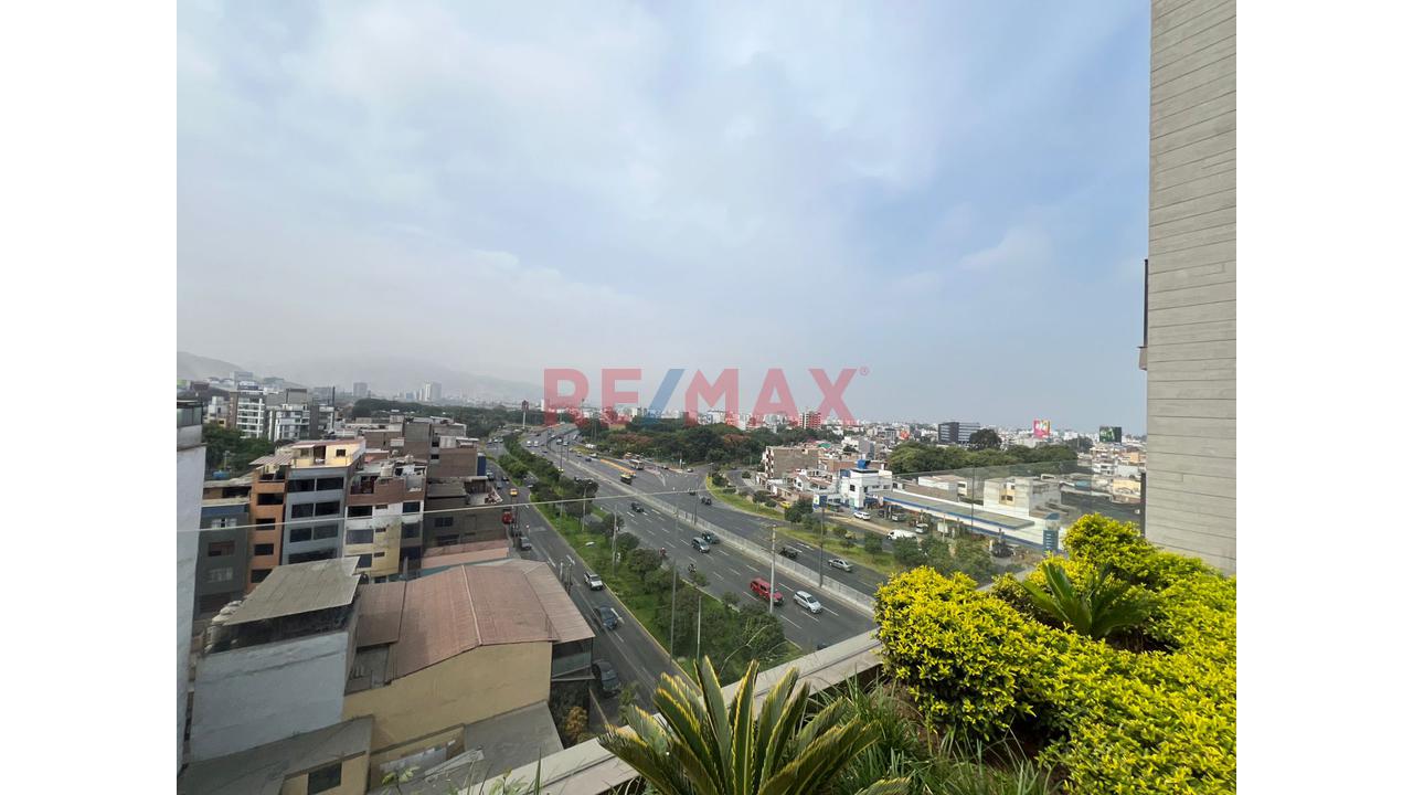 Tríplex En Venta – Salamanca De Monterrico, Ate - Limite San Borja. - 16