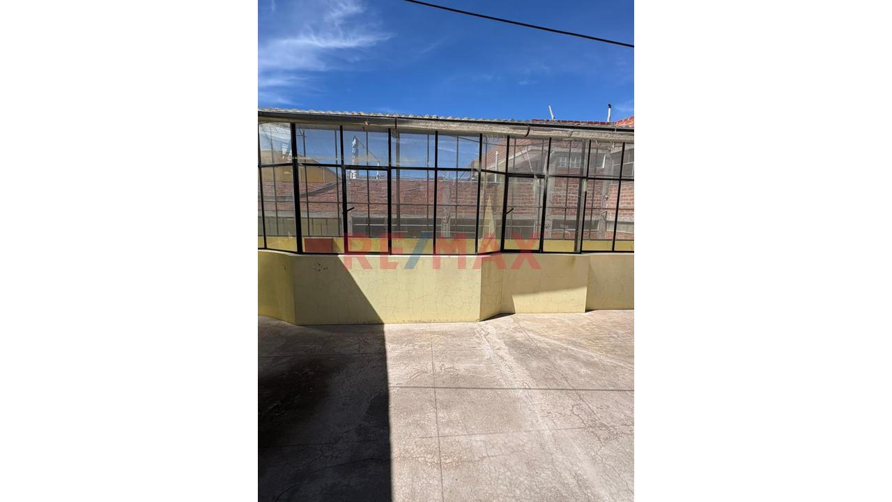 Centro Comercial En Venta En Puno | Flujo Comercial Activo - 5