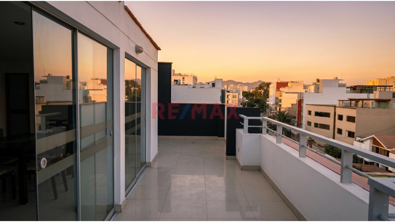 Venta De Departamento 203 M2 En Corpac - San Borja A Media Cuadra De Plaza Vea — foto 2