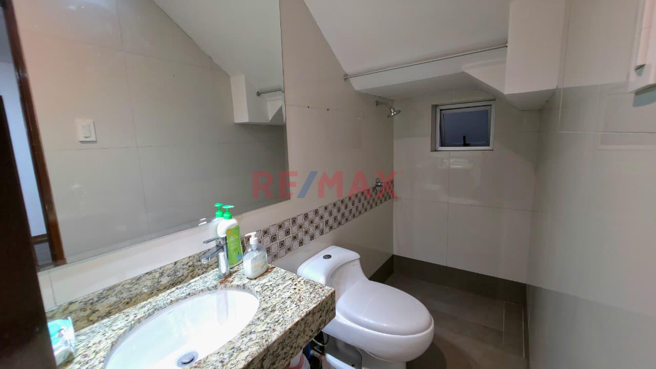 Venta Casa Recien Remodelada- Urbanizacion Higuereta-Surco - 10