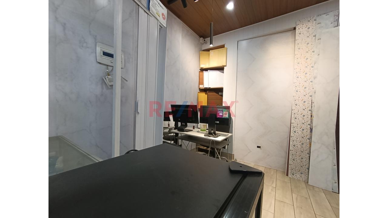 Local Comercial En Gran Chimu Zarate Sjl — foto 2