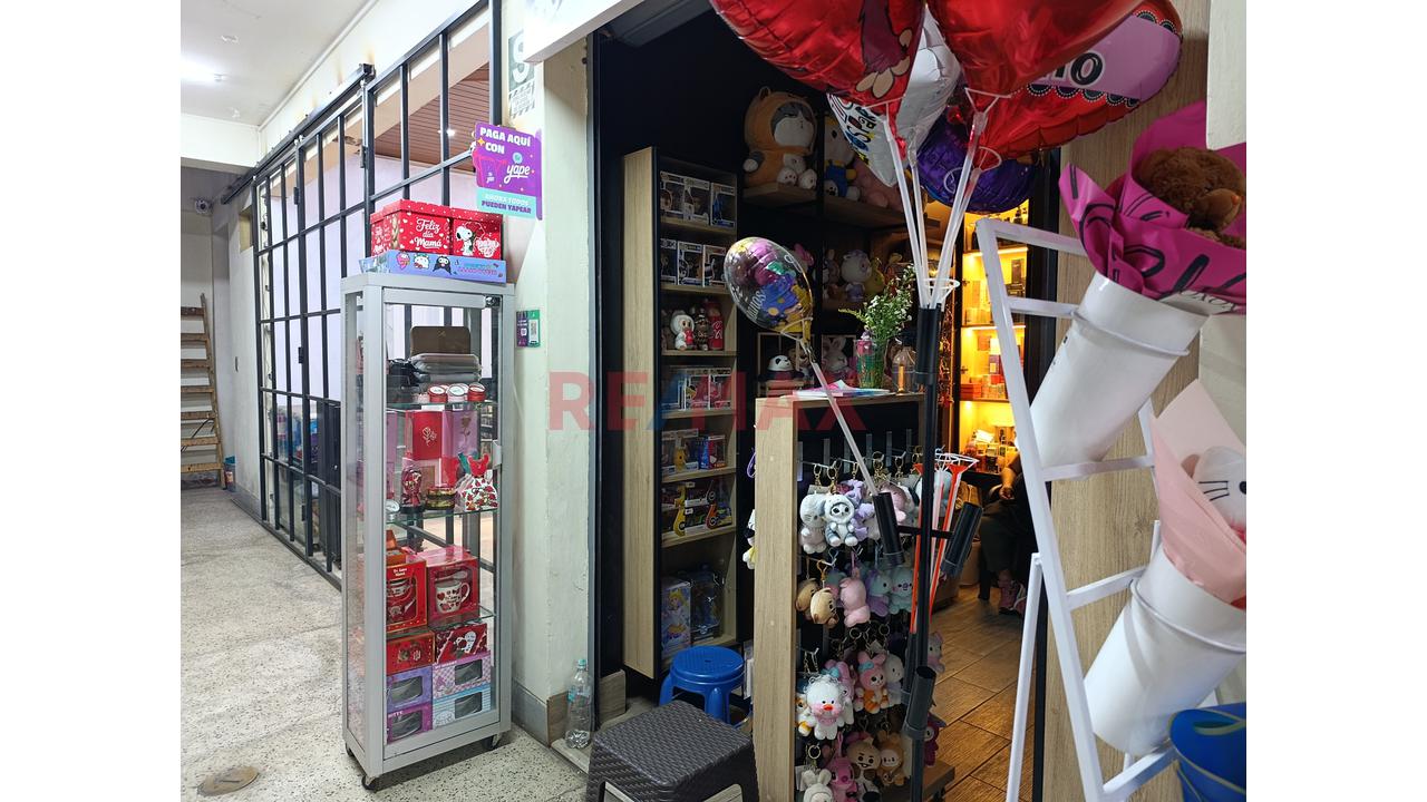 Vende Espectacular Local Comercial En Galeria — foto 4