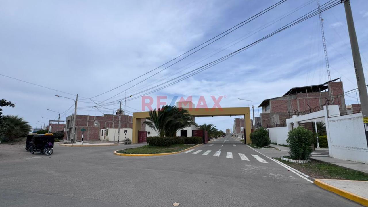 Terreno En Venta Junto A Parque En Urb. La Ensenada I Etapa — foto 2