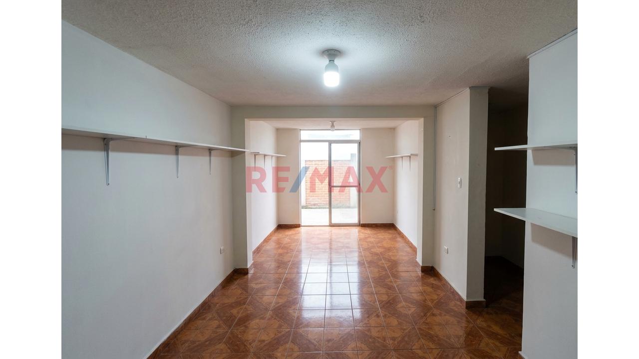 ¡Oportunidad Única! Departamento Remodelado + Local Comercial En Av. Venezuela – Bellavista — foto 3