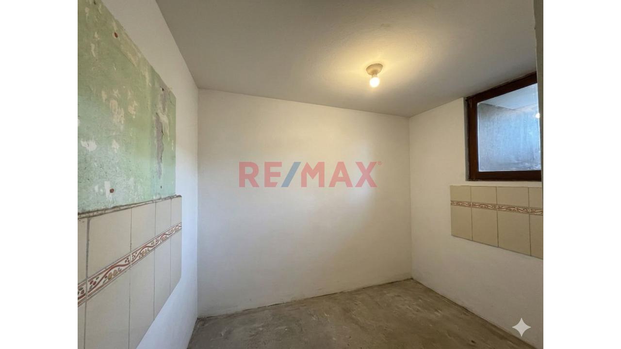 Casa En Venta - Urb. Previ - Callao - 8