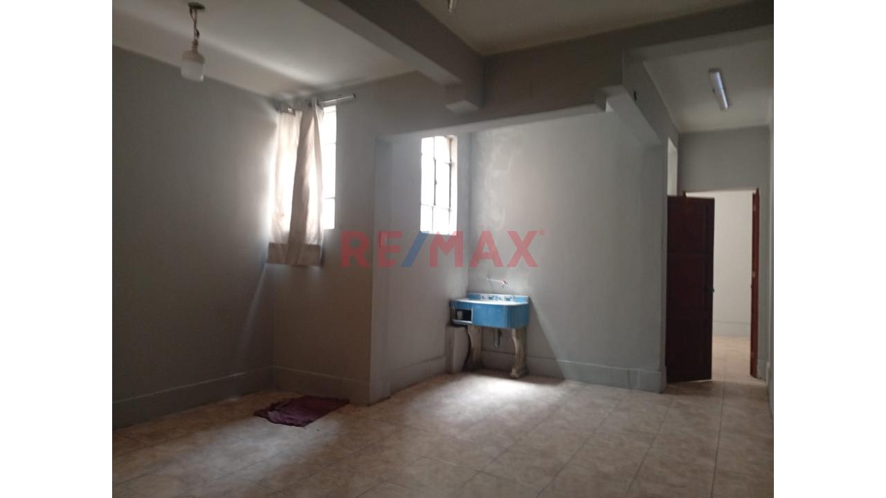 Se Vende Departamento En  Ocasión Ideal Para Vivienda O Taller Jr Giribaldi - La Victoria — foto 3