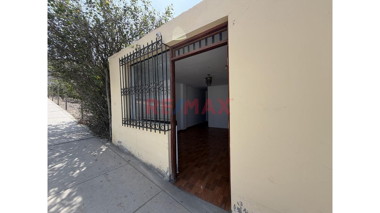 Venta De Casa En Santa Cruz De Flores En Mala - 3