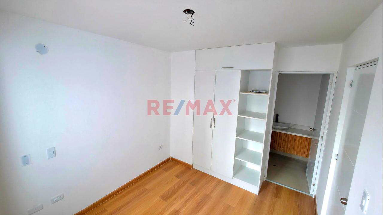 🚨 ¡Oportunidad Que No Se Repite! Vista Al Mar + Alta Rentabilidad 2 Hab. 3 Baños🌊🏡 — foto 4