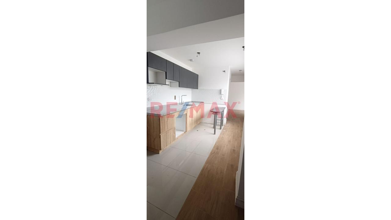 🚨 ¡Oportunidad Que No Se Repite! Vista Al Mar + Alta Rentabilidad 2 Hab. 3 Baños🌊🏡 — foto 3