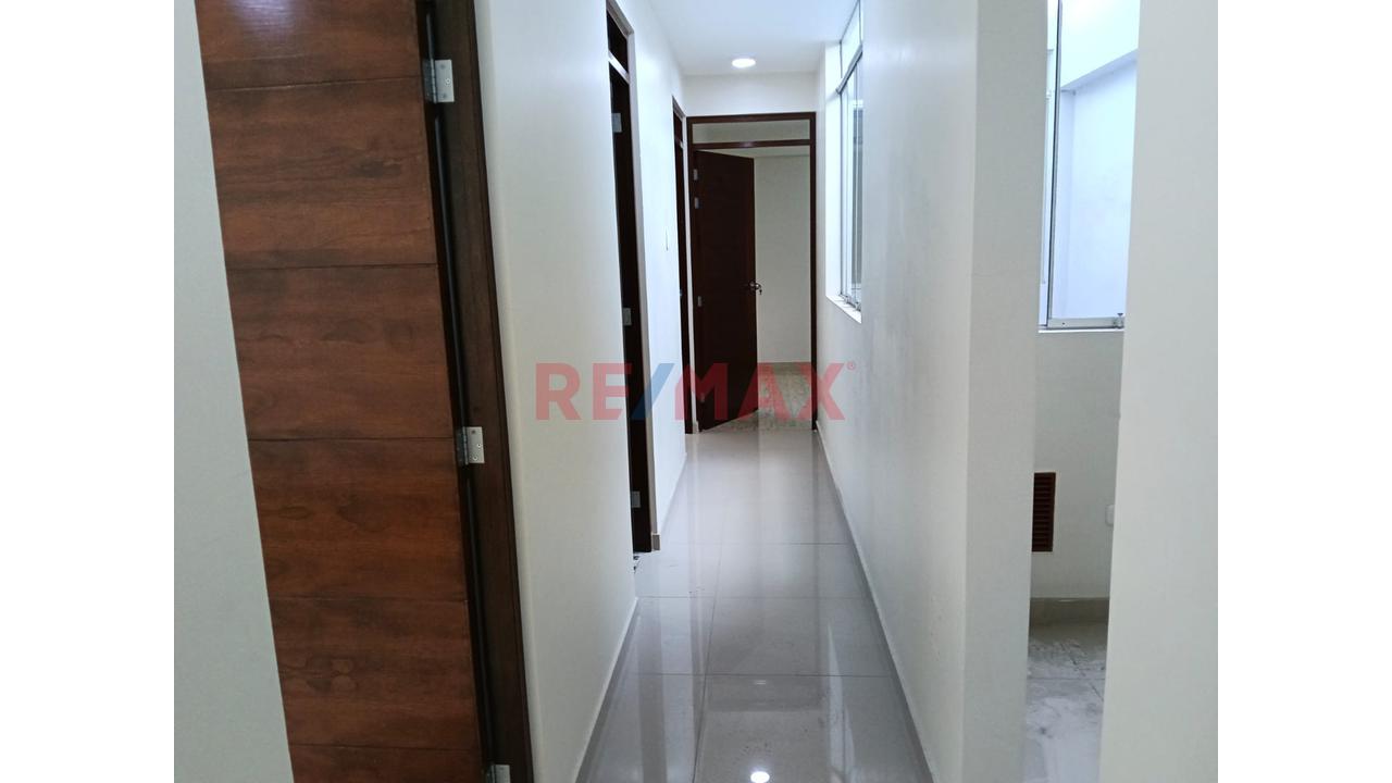 Departamento De Estreno De 100M² En Venta 4To Piso Urb. San Germán - Smp — foto 5