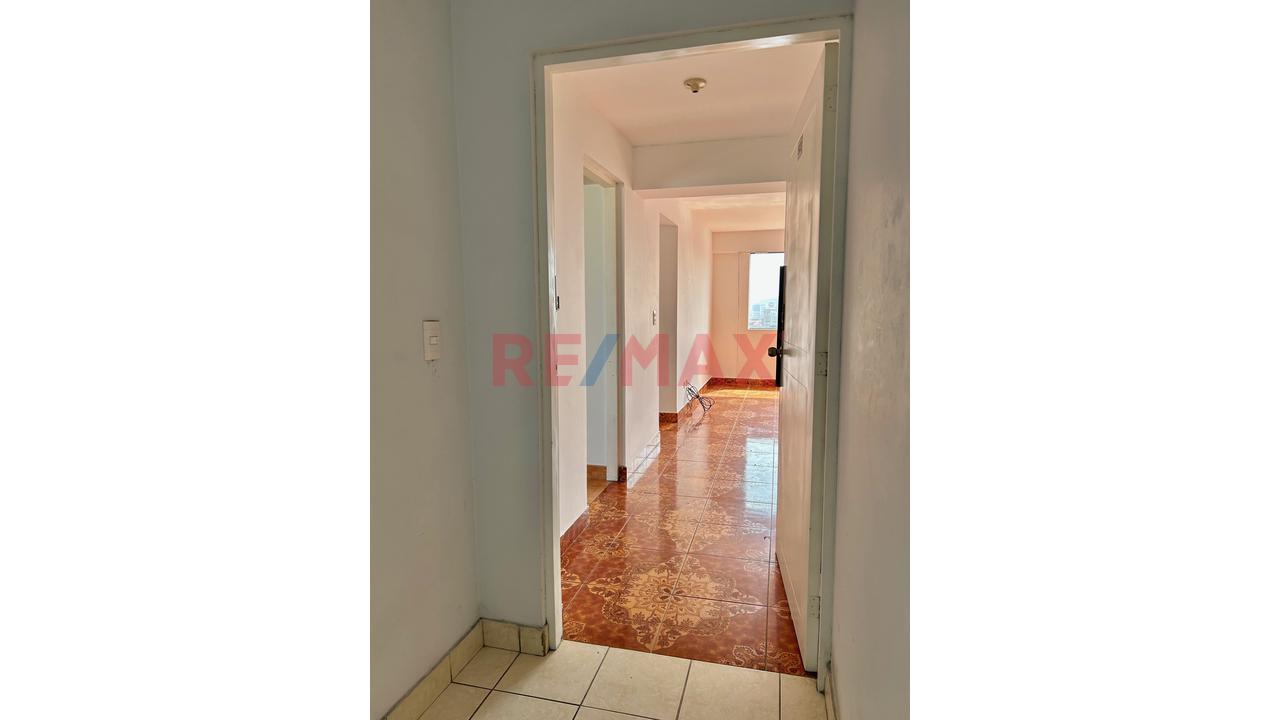 Venta Amplio Departamento A Espaldas De Parque Pueblo Libre — foto 2