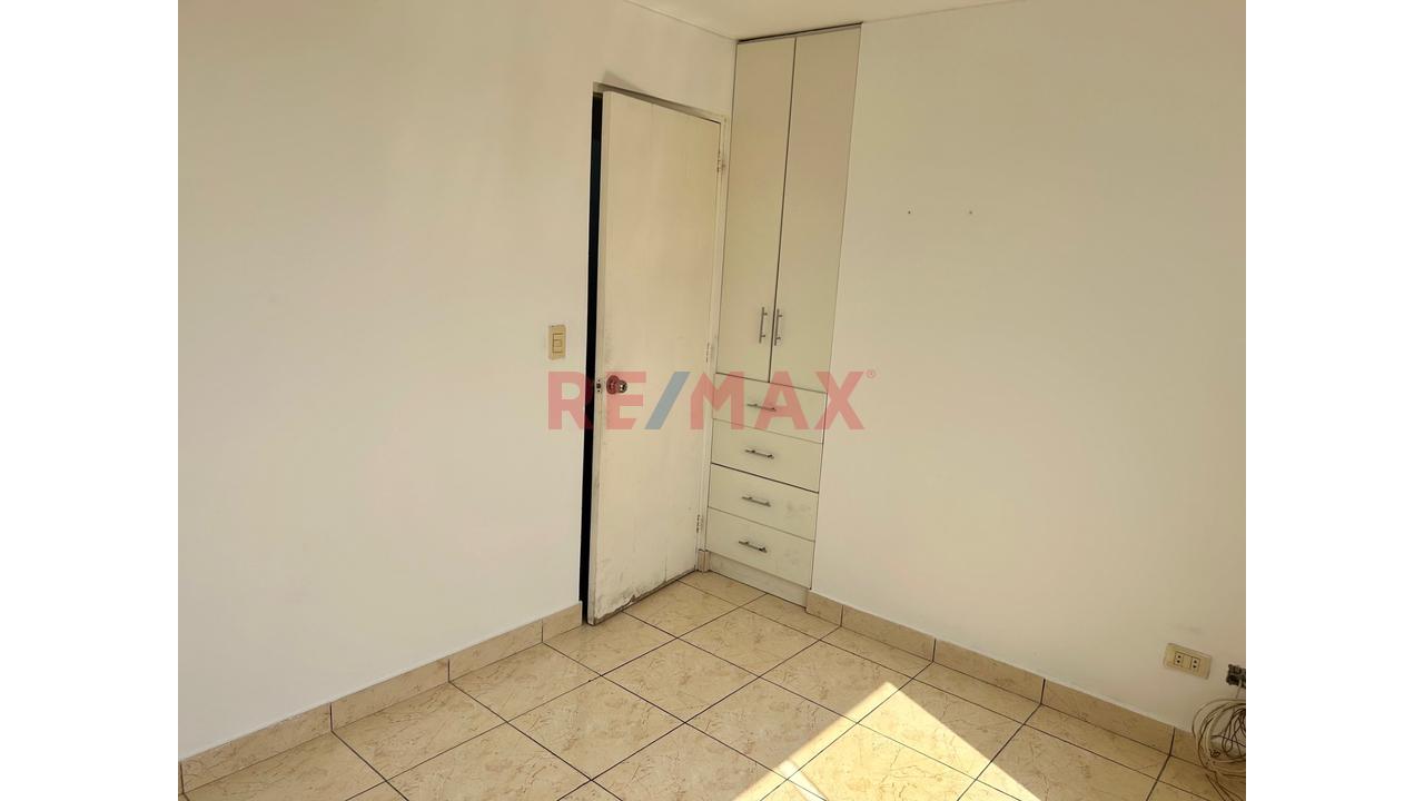 Venta Amplio Departamento A Espaldas De Parque Pueblo Libre — foto 14