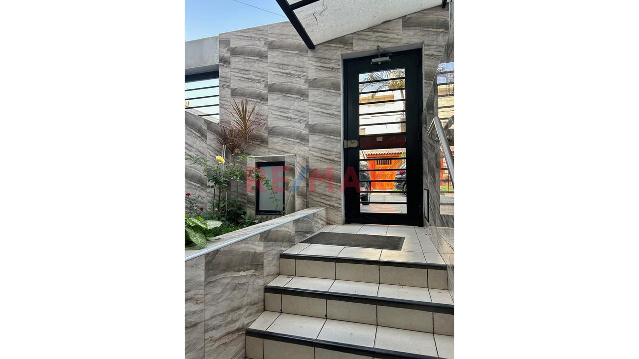 Venta Amplio Departamento A Espaldas De Parque Pueblo Libre — foto 7
