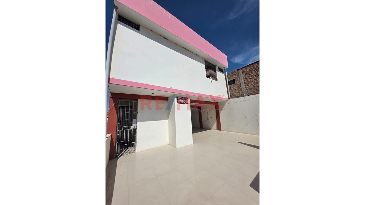 💰🏠 ¡Gran Oportunidad! Casa De 3 Pisos Con 16 Habitaciones En Venta En Corazon Comercial De Sullana 🔥 - 21