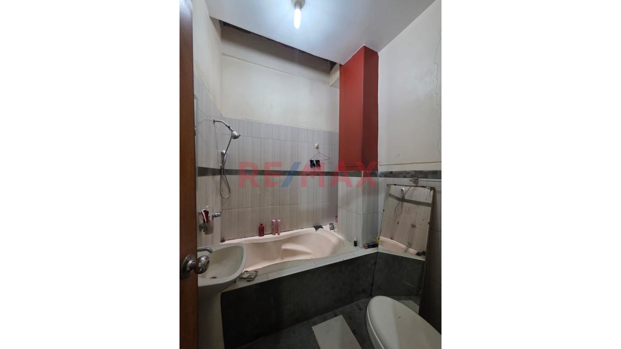 💰🏠 ¡Gran Oportunidad! Casa De 3 Pisos Con 16 Habitaciones En Venta En Corazon Comercial De Sullana 🔥 - 12