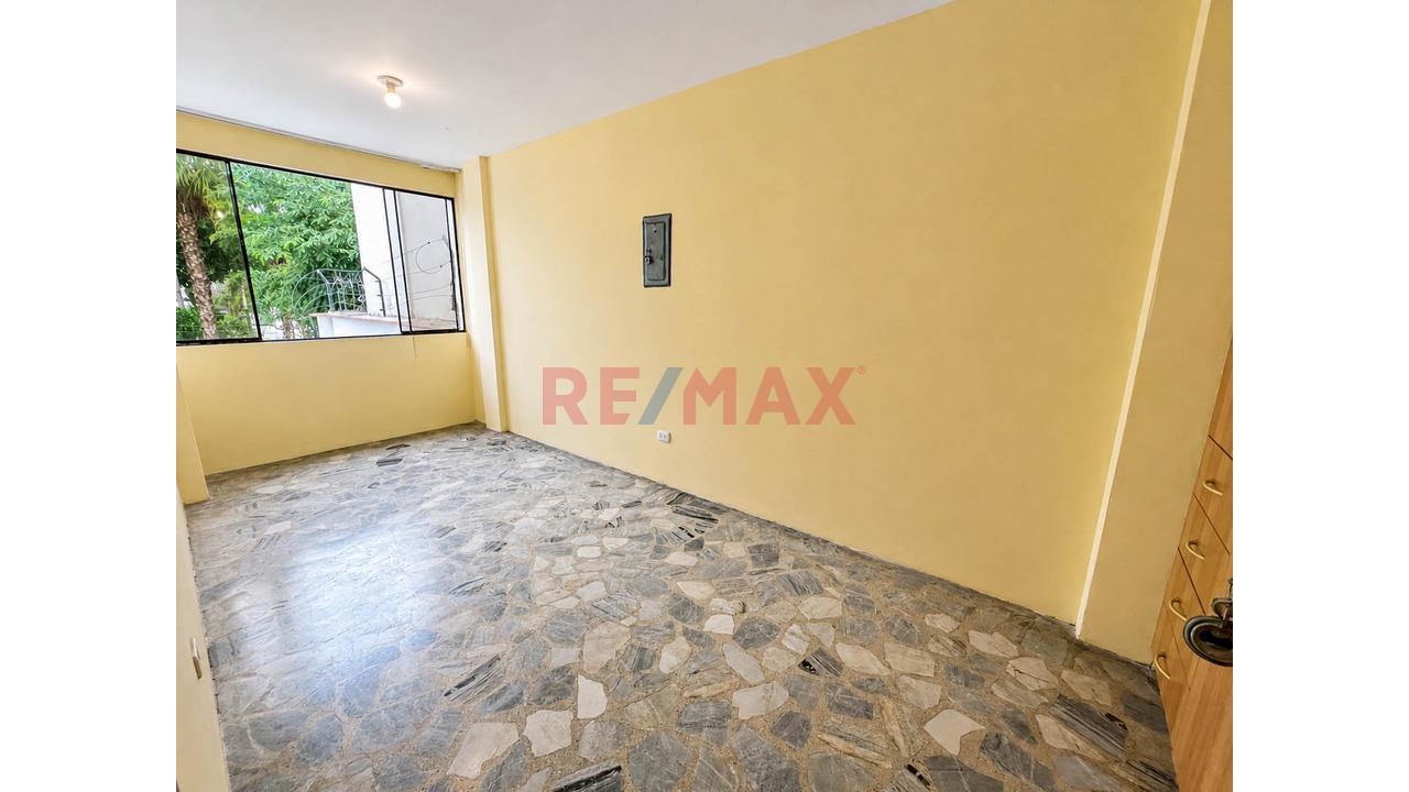 🏡 Casa En Venta – Excelente Ubicación En Surco - 📍 Zona Estratégica — foto 15