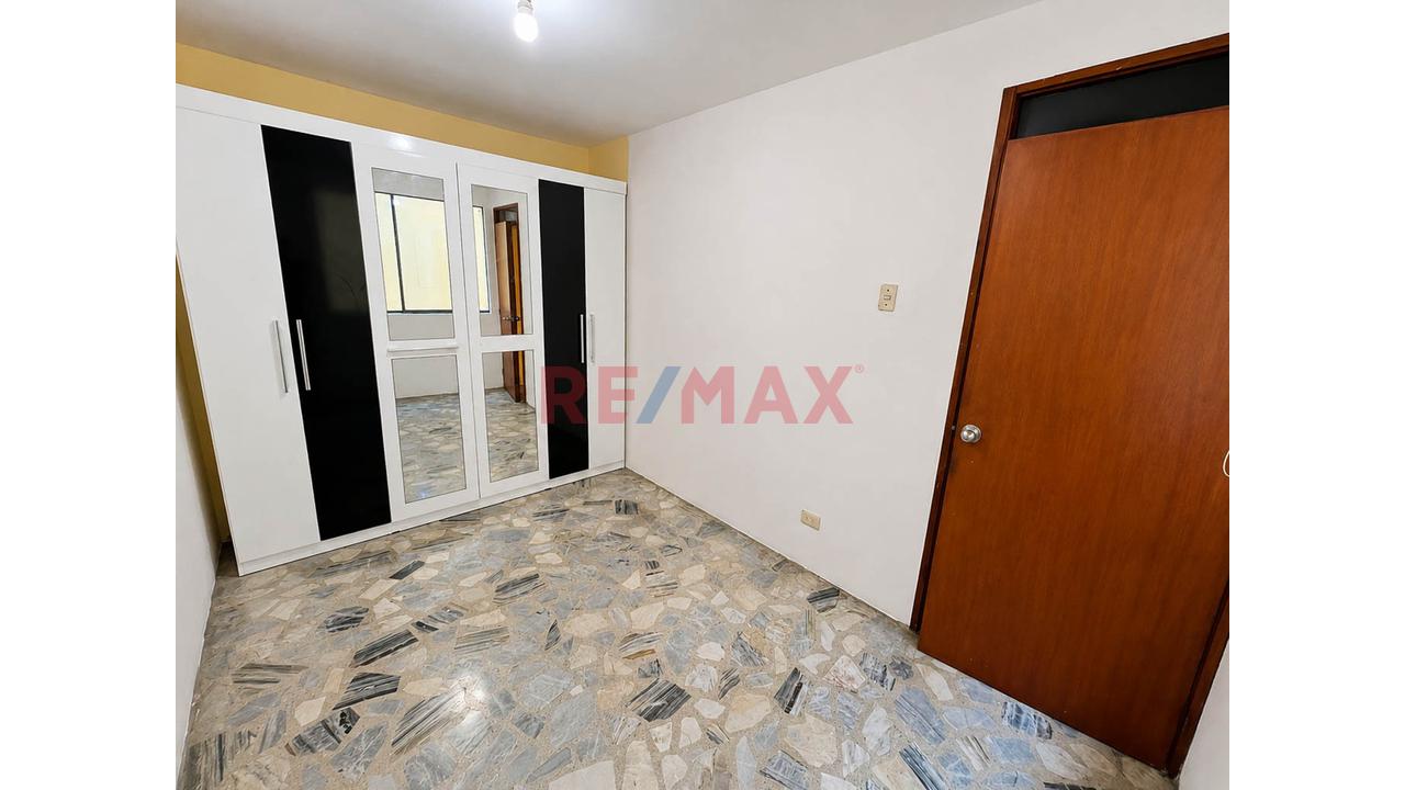 🏡 Casa En Venta – Excelente Ubicación En Surco - 📍 Zona Estratégica — foto 11