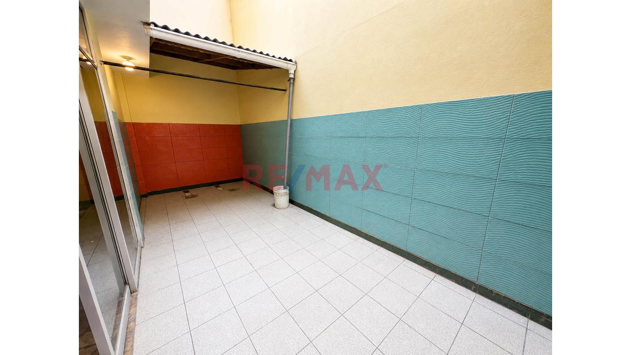 🏡 Casa En Venta – Excelente Ubicación En Surco - 📍 Zona Estratégica — foto 4