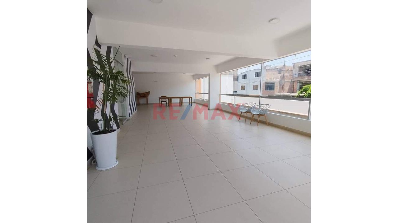 Venta – Departamento Moderno Con Balcon, Vista Externa  En Condominio  Cercado De Lima — foto 6