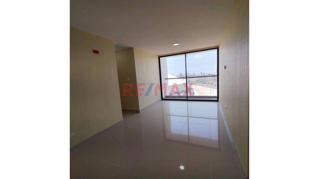 Venta – Departamento Moderno Con Balcon, Vista Externa  En Condominio  Cercado De Lima — foto 2