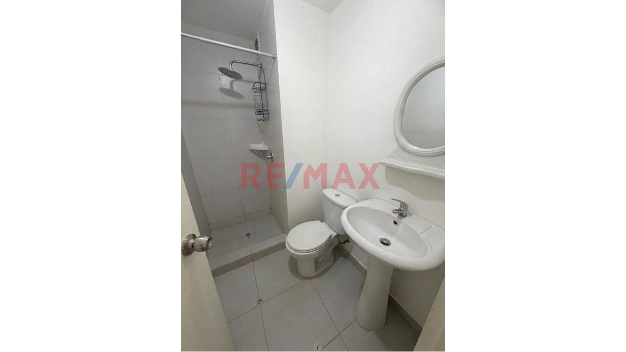 Venta – Departamento Moderno Con Balcon, Vista Externa  En Condominio  Cercado De Lima — foto 9