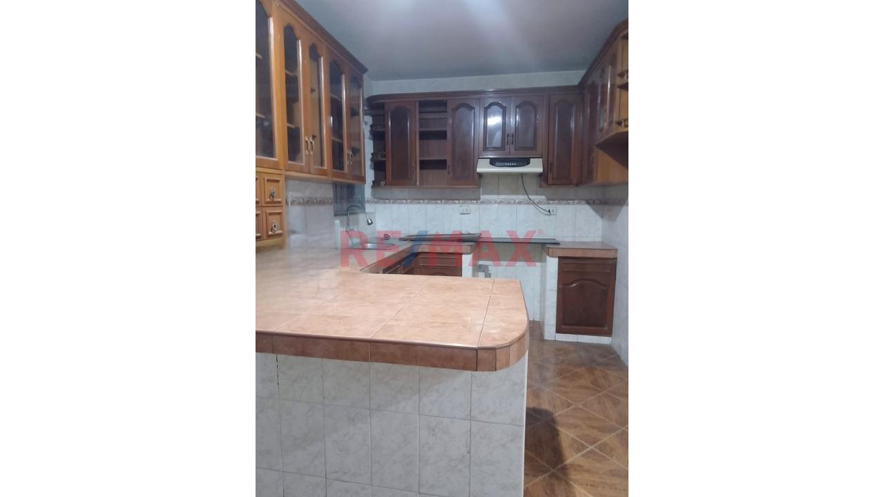 Venta De Casa 1Er Piso En Villa María Del Triunfo — foto 9