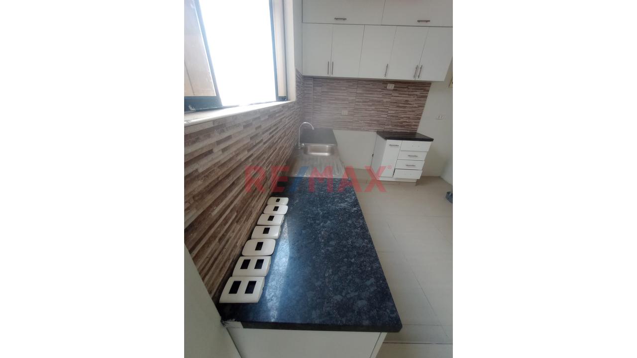 Vendo Departamento En 4To Piso Con Ingreso Independiente De 97.5 M² — foto 4